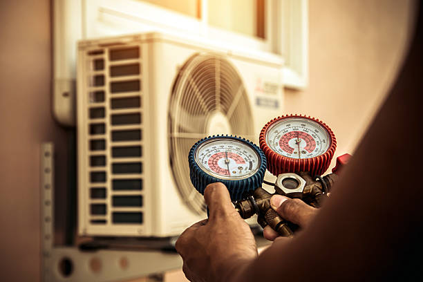 Professional Hvac technician working in Madison, MN